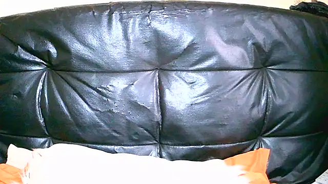 Bustypillows online show from June 18, 2026, 6:45 am