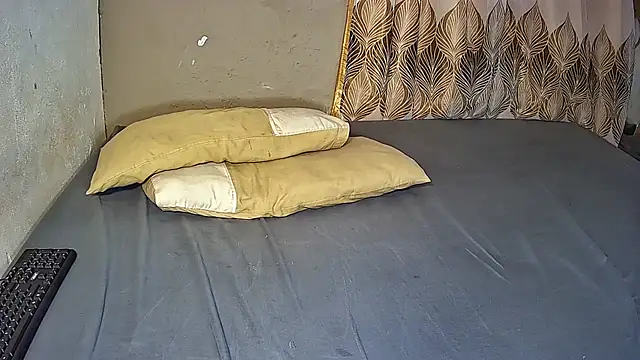 BustyThickyAss online show from July 27, 2026, 5:09 pm