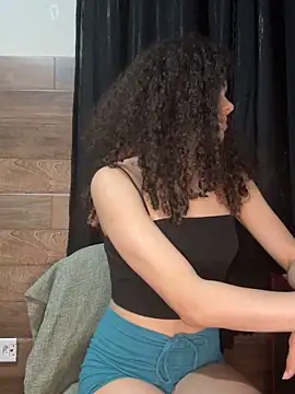 Snapshot of izumikarol chatting on March 18, 2026, 7:37 pm izumikarol online show from March 18, 2026, 7:37 pm