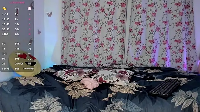 k sensual online show from December 1, 2025, 4:35 am