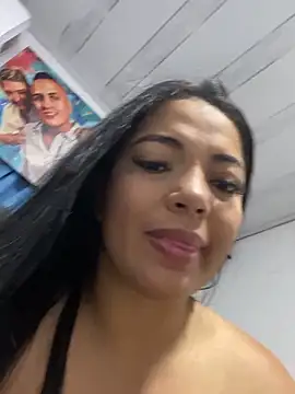 valeryDugglass online show from October 17, 2025, 2:37 am