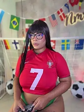 Nicolemorelli2 online show from June 17, 2026, 2:16 pm