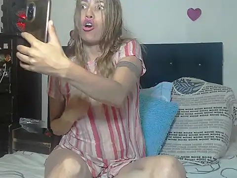 valerivegass online show from December 15, 2025, 1:50 pm