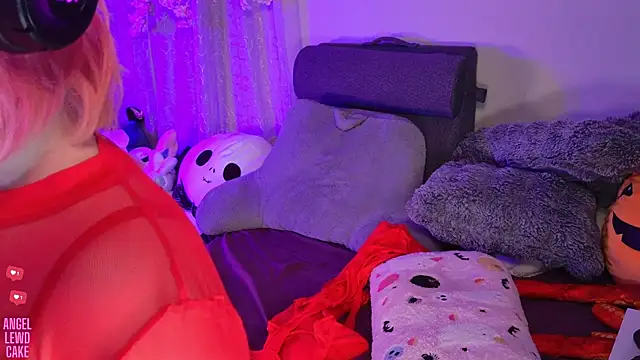 Angel-Lewd-Cake online show from July 12, 2026, 4:30 pm