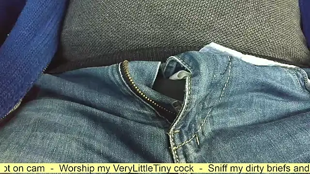 smoothandtiny online show from November 5, 2025, 7:33 am