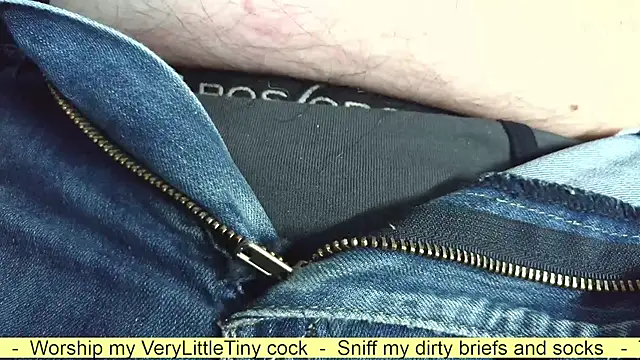 smoothandtiny online show from November 4, 2025, 6:44 pm