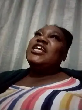 MATUREBUSSTY online show from September 17, 2025, 6:10 pm