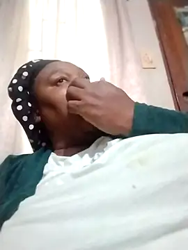 MATUREBUSSTY online show from September 28, 2025, 7:54 pm