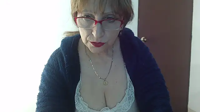 Lilly macflyy online show from October 30, 2025, 6:38 pm