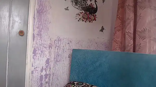 Lilly macflyy online show from March 18, 2025, 6:28 pm