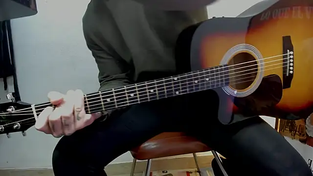 layneinchains online show from September 19, 2025, 5:28 pm