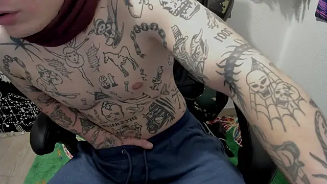 layneinchains online show from March 3, 2025, 9:05 pm