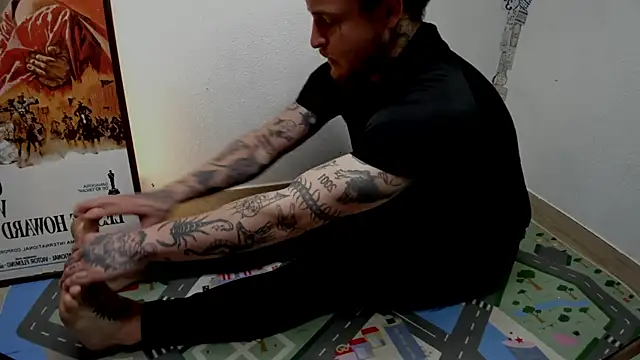 layneinchains online show from October 6, 2025, 8:48 am