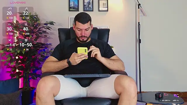 HenryBenso online show from October 5, 2025, 4:31 pm