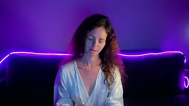 RubyAttwood online show from February 5, 2026, 2:57 pm