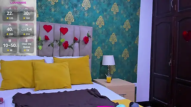 SuzanSmithh online show from September 24, 2025, 11:28 am