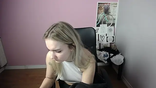 viktoria lovely online show from December 27, 2024, 6:46 am