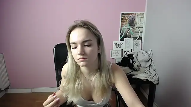 viktoria lovely online show from January 31, 2025, 6:24 am