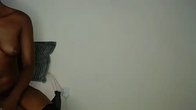 Snapshot of Perqueen chatting on March 19, 2025, 8:11 pm Perqueen online show from March 19, 2025, 8:11 pm