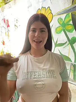 Hotnightsexxx online show from February 27, 2026, 5:24 pm