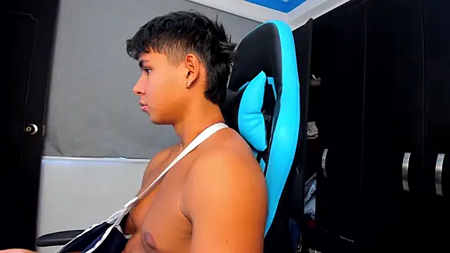 Snapshot of Bray_Kevin chatting on October 4, 2025, 3:02 pm Bray Kevin online show from October 4, 2025, 3:02 pm