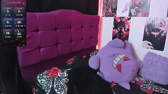 Violetx moon online show from July 14, 2026, 2:05 am