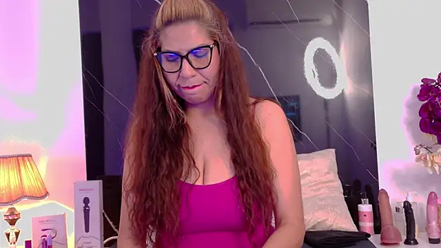 BellaaStarlix online show from February 18, 2026, 7:54 pm