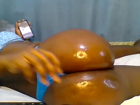 Creamypussy21 online show from March 26, 2026, 12:09 am