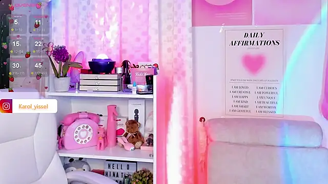 Hinataw33d01 online show from March 3, 2025, 2:11 am