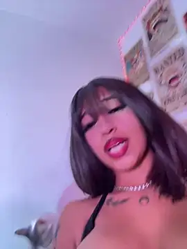 Hot sophie  online show from June 25, 2026, 5:12 am