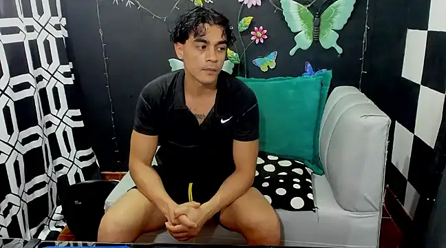 Brunocuttie94 online show from January 29, 2025, 6:28 pm