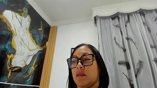 MelissaaCortes online show from June 15, 2026, 12:33 am