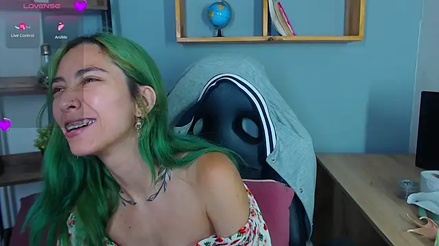 Erika Stevens online show from September 16, 2025, 8:54 pm