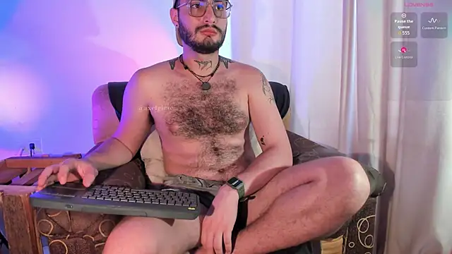 axel giracr online show from July 18, 2026, 6:16 pm