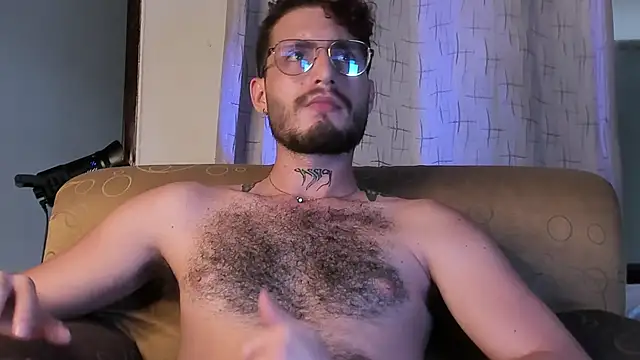 axel giracr online show from March 5, 2025, 10:54 pm