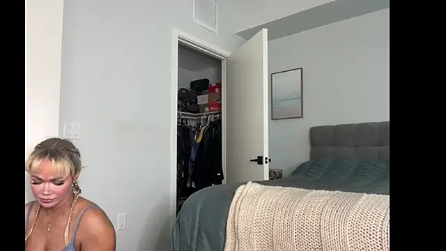 Snapshot of ElenaErickson chatting on March 16, 2026, 7:16 pm ElenaErickson online show from March 16, 2026, 7:16 pm