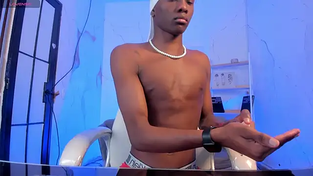 JacksonMuller  online show from September 9, 2025, 1:42 pm