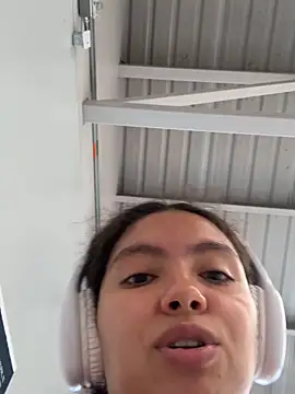 Nathcurly  online show from May 6, 2026, 8:13 pm