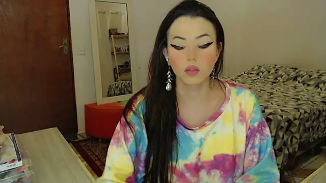 Sophie Fantasys online show from June 4, 2026, 8:19 am
