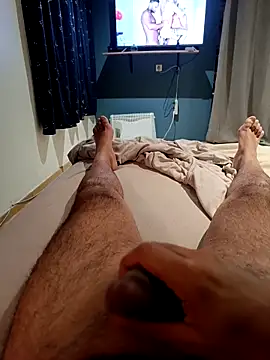 Ader12345 online show from April 17, 2026, 10:12 pm