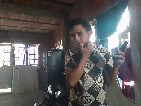 jhonnyhot 69 online show from February 2, 2026, 9:36 pm