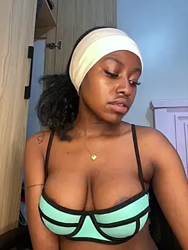 hot daily online show from October 7, 2025, 2:29 pm