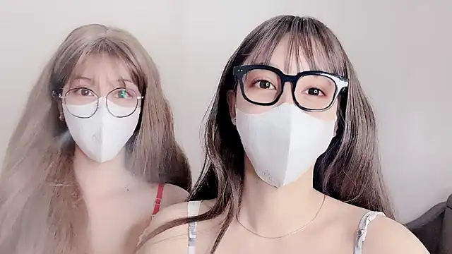 Mono-Stewardesss online show from December 7, 2024, 1:35 pm