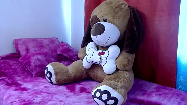 Cristal w online show from February 13, 2026, 3:01 pm