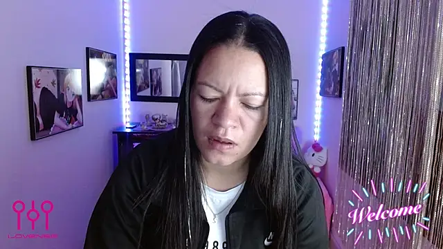 Cristal w online show from September 9, 2025, 12:47 pm