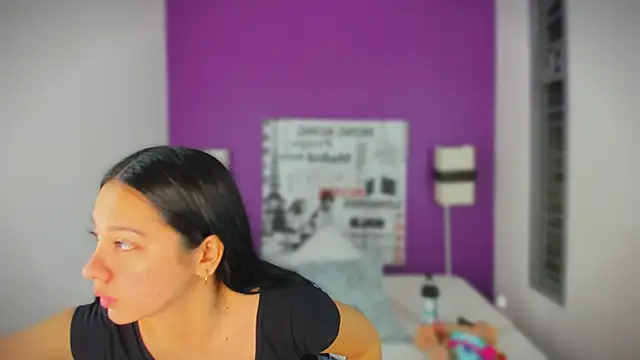 Lila Pinky online show from September 26, 2025, 12:56 pm