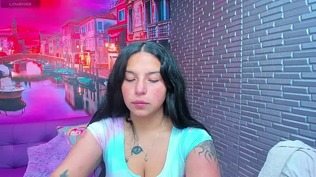 Small naughty  online show from November 6, 2025, 1:37 pm