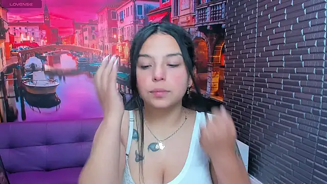 Snapshot of Small_naughty_ chatting on February 10, 2026, 1:32 pm Small naughty online show from February 10, 2026, 1:32 pm