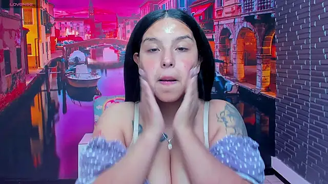 Small naughty  online show from October 30, 2025, 3:31 pm