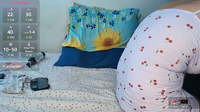mrsmaira online show from July 26, 2026, 1:29 pm